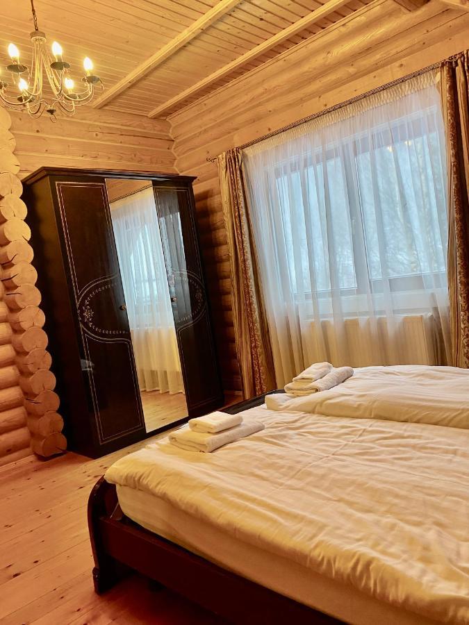 Chalet Four Seasons Villa Tatariv Esterno foto